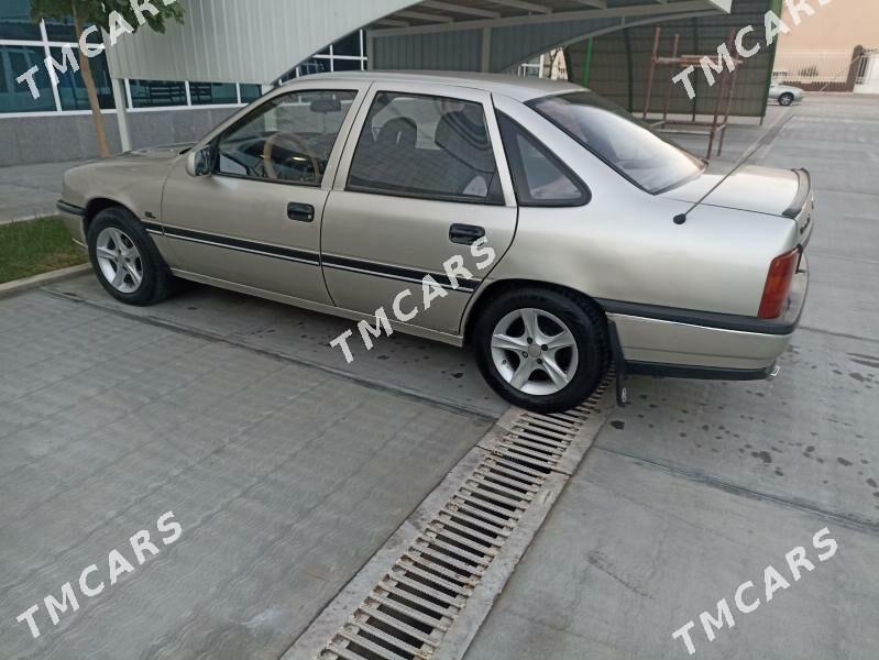 Opel Vectra 1992 - 40 000 TMT - Mary - img 2