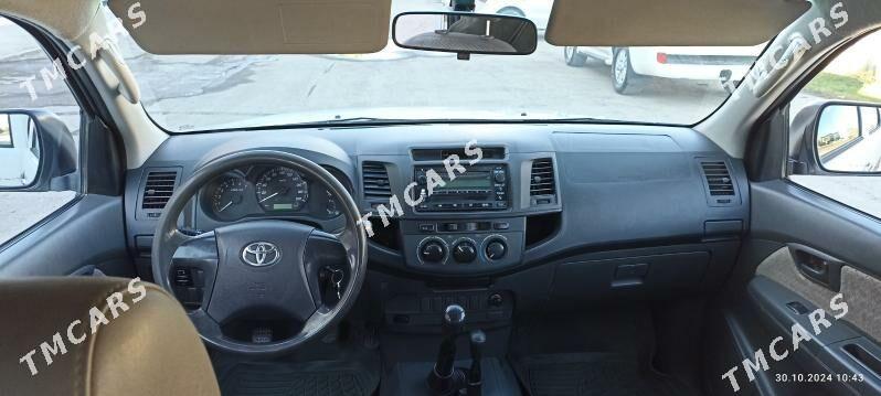 Toyota Hilux 2014 - 310 000 TMT - Туркменабат - img 5