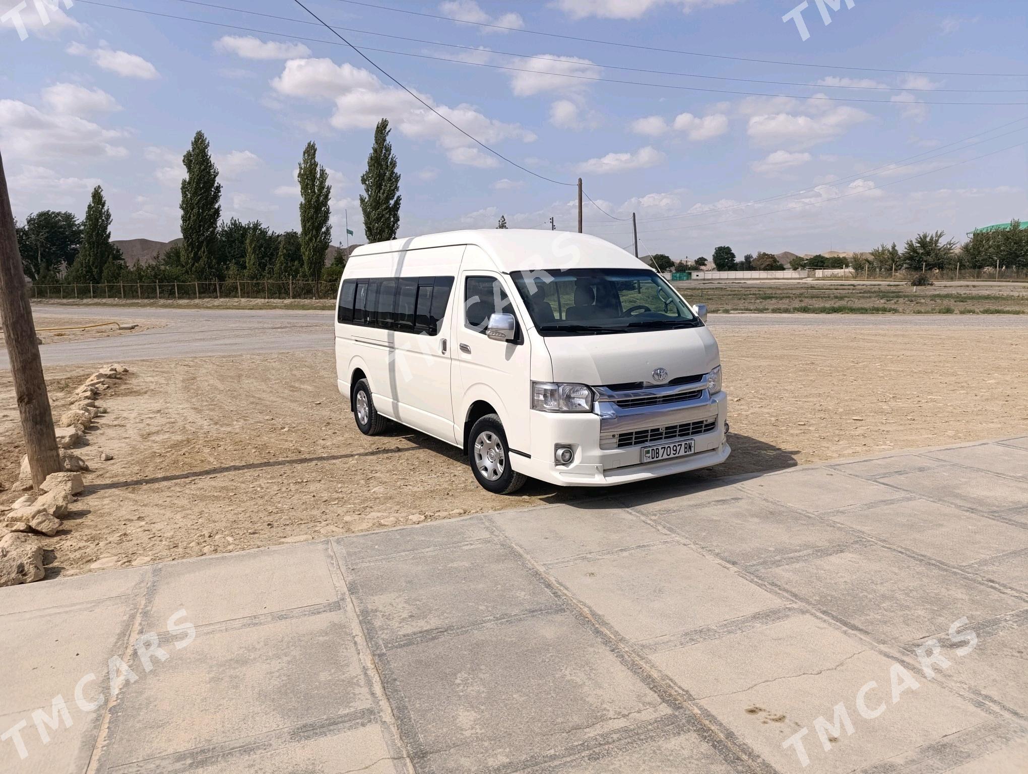 Toyota Hiace 2013 - 460 000 TMT - Балканабат - img 8