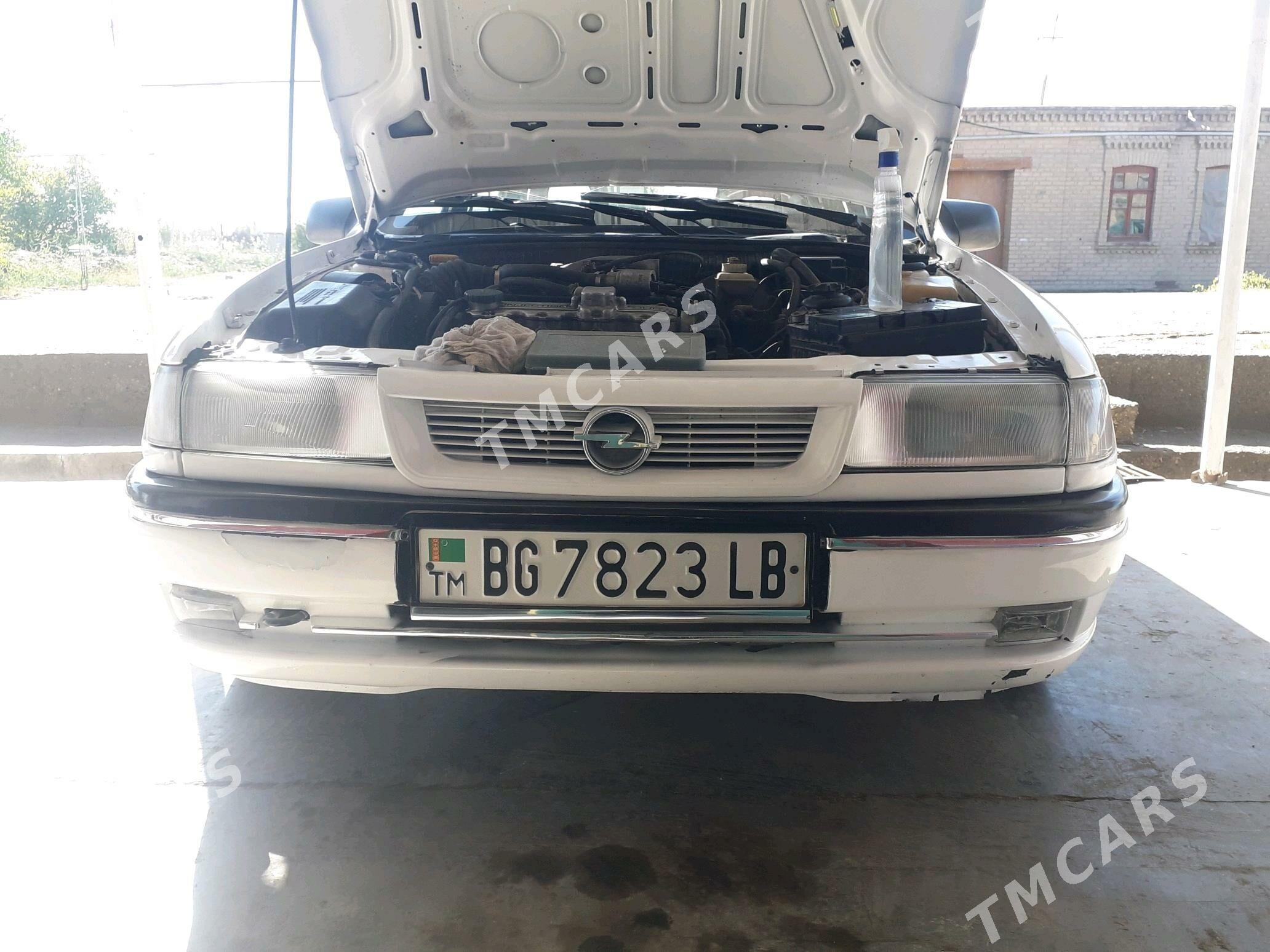 Opel Vectra 1994 - 37 000 TMT - Çärjew - img 2