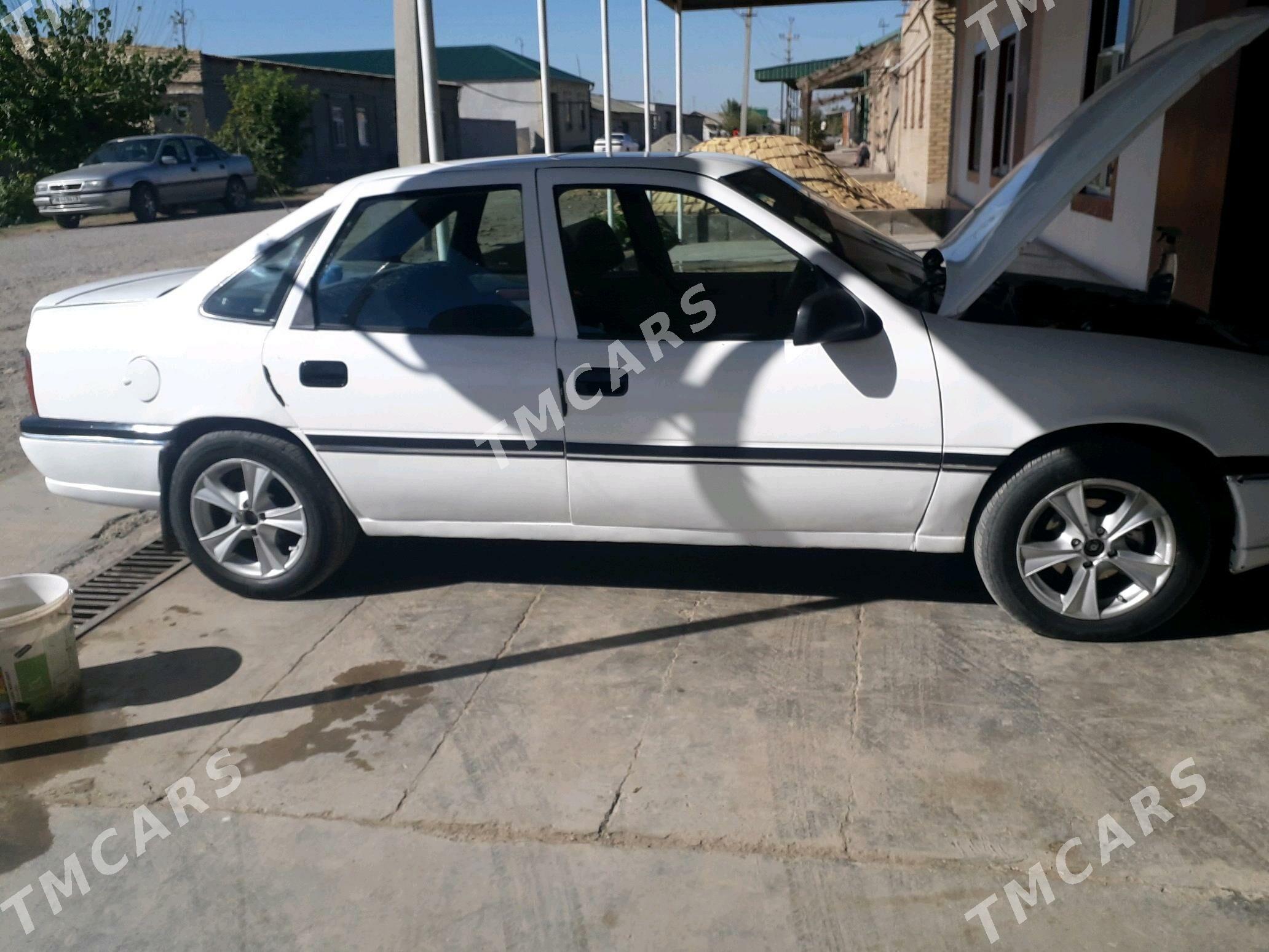 Opel Vectra 1994 - 37 000 TMT - Çärjew - img 6