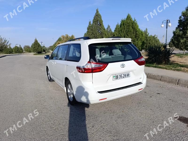 Toyota Sienna 2015 - 350 000 TMT - Бахарден - img 2