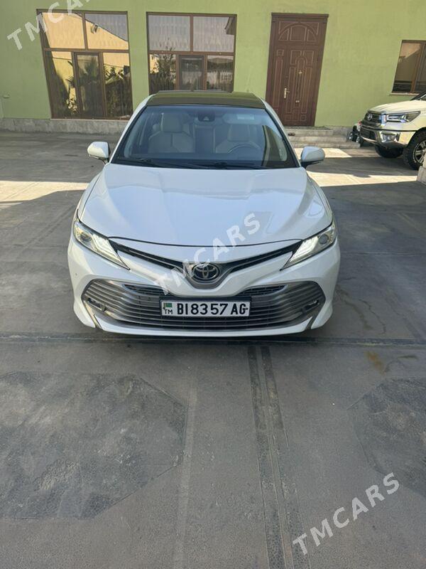 Toyota Camry 2018 - 390 000 TMT - Ашхабад - img 2