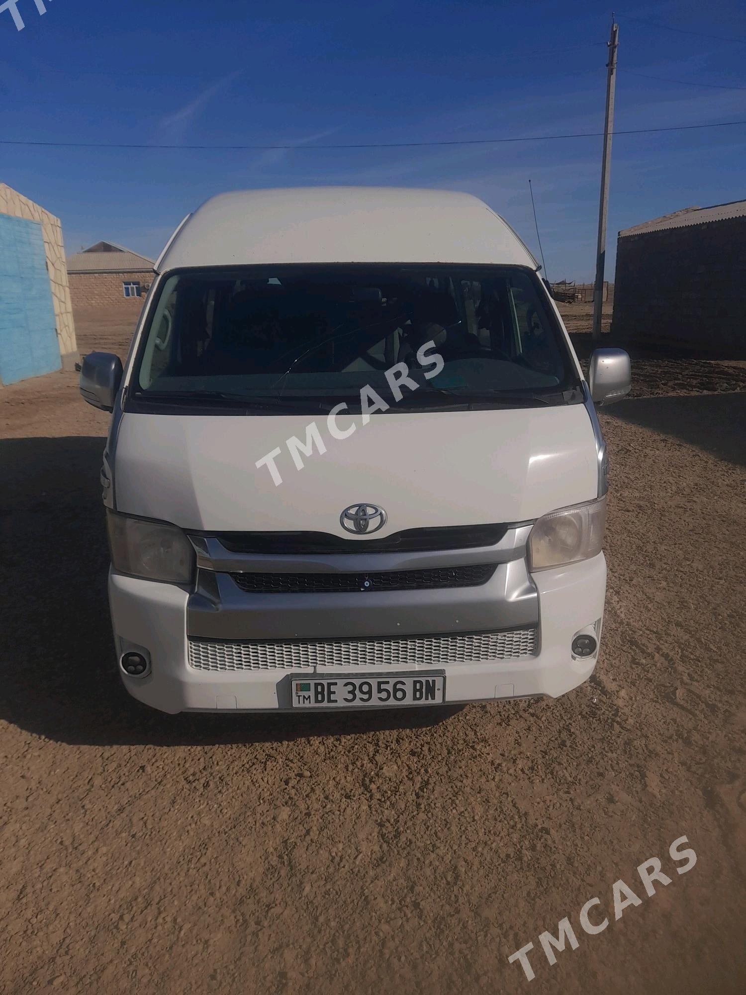 Toyota Hiace 2008 - 260 000 TMT - Эсенгулы - img 4