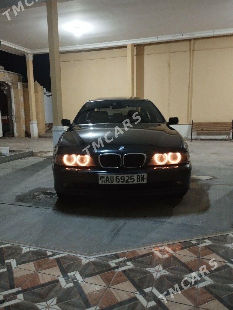 BMW E39 2003 - 110 000 TMT - Балканабат - img 2