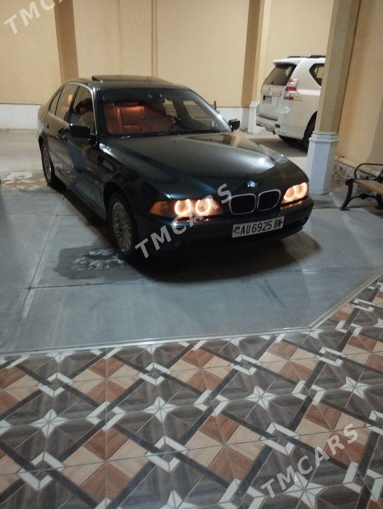 BMW E39 2003 - 110 000 TMT - Балканабат - img 3