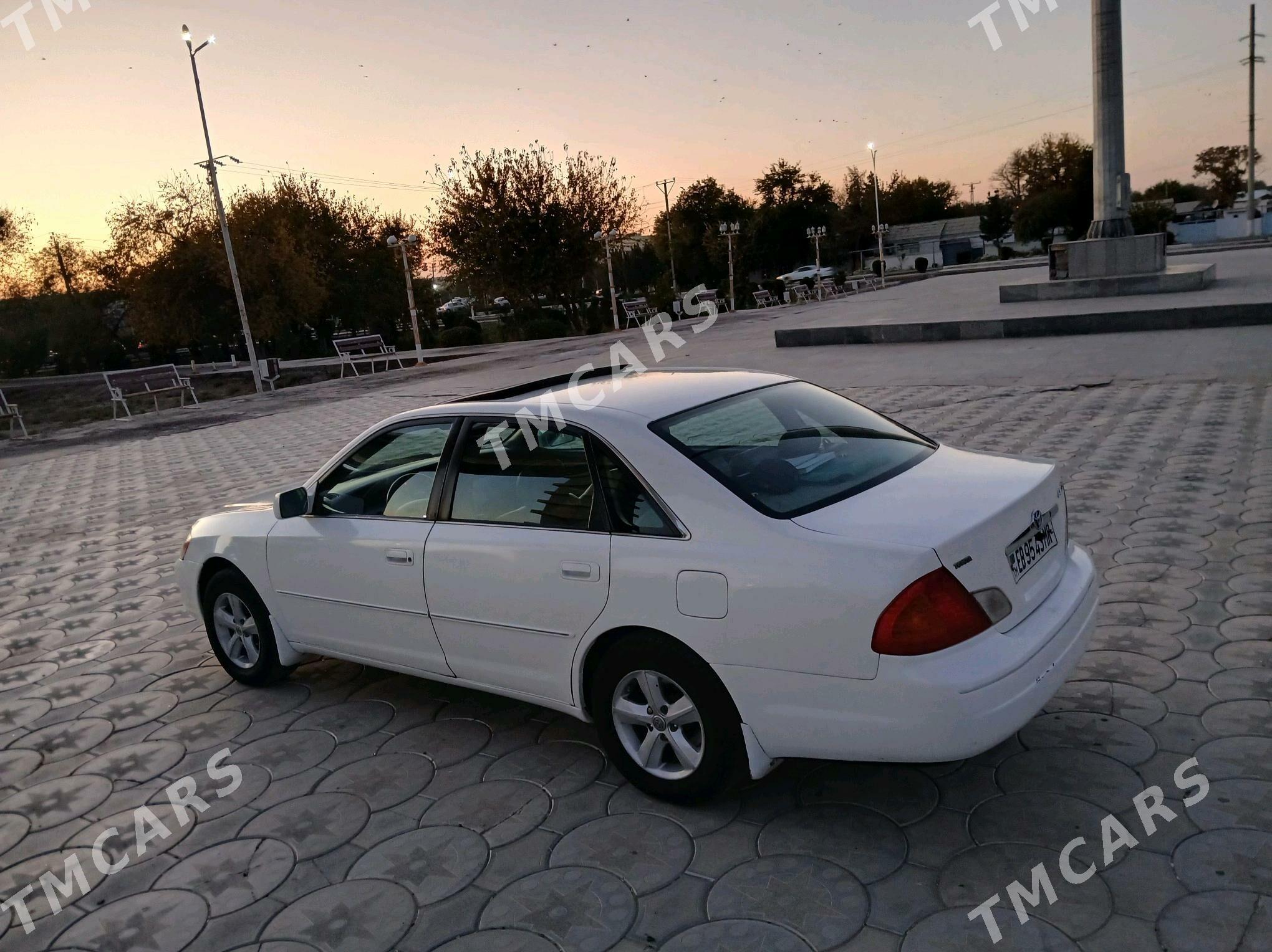 Toyota Avalon 2000 - 150 000 TMT - Baýramaly - img 2