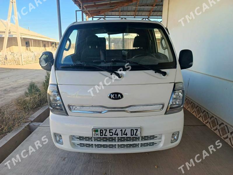 Kia Bongo 2020 - 280 000 TMT - Шабатский этрап - img 3