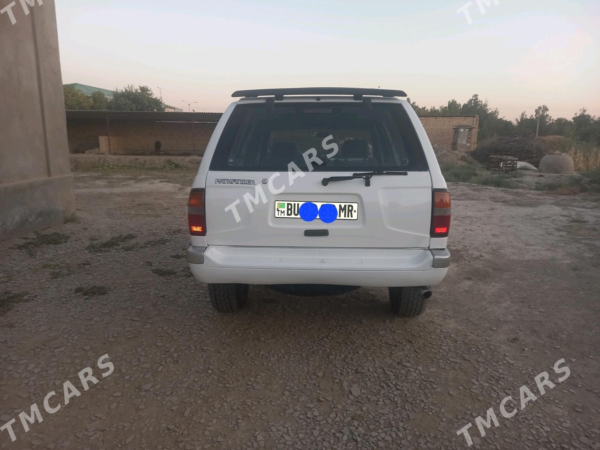 Nissan Pathfinder 1997 - 58 000 TMT - Туркменгала - img 2