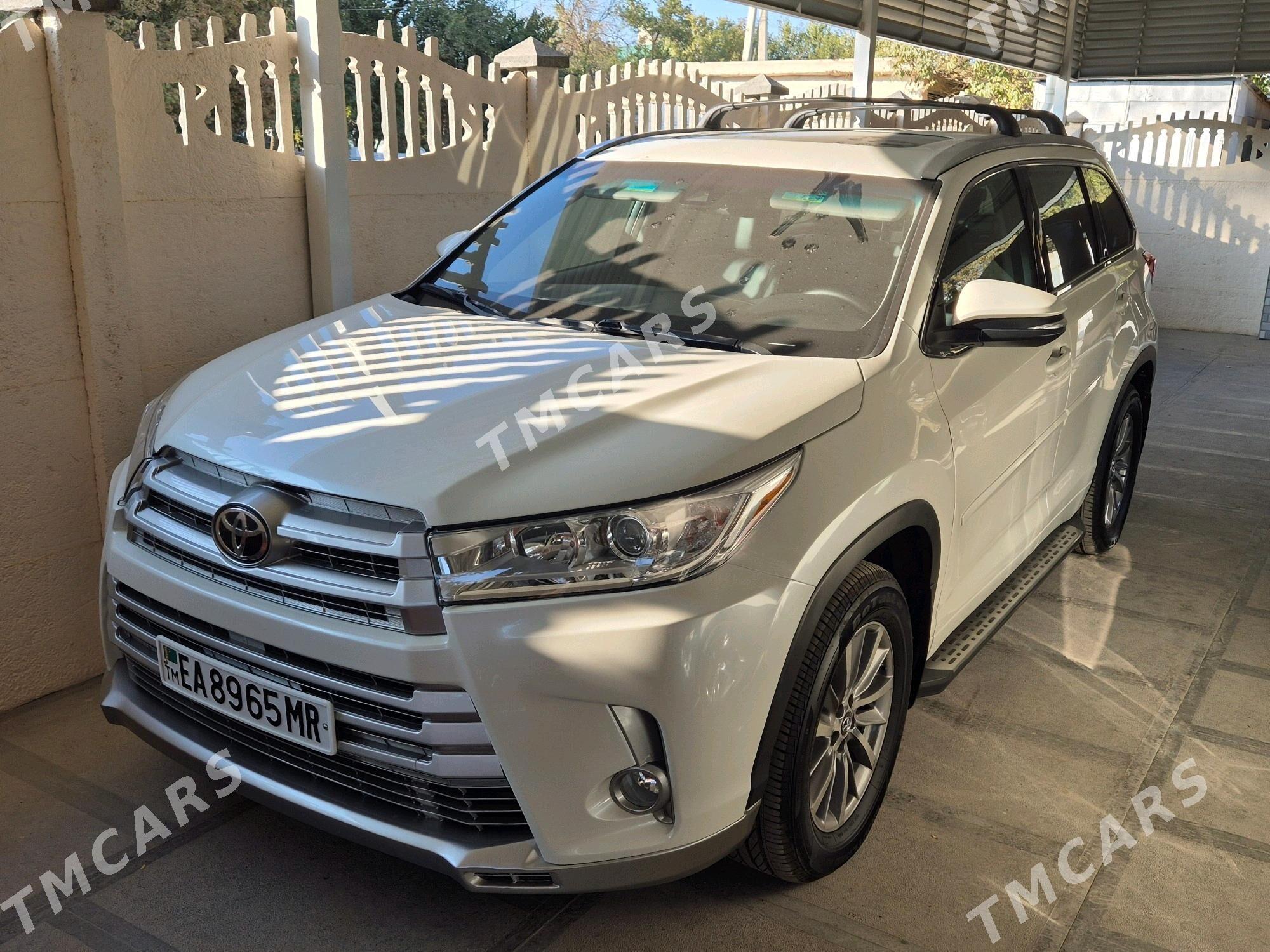 Toyota Highlander 2018 - 405 000 TMT - Мары - img 3