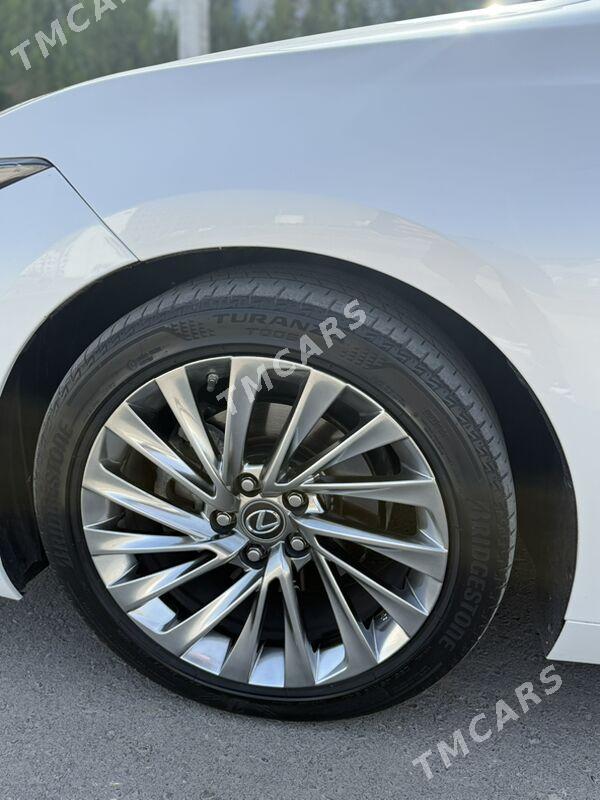 Lexus ES 350 2022 - 585 000 TMT - 6 мкр - img 5