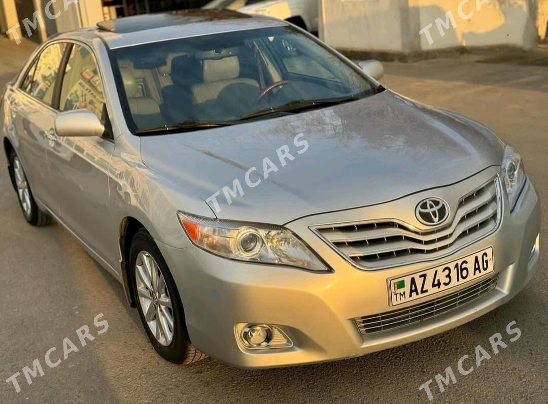 Toyota Camry 2011 - 110 000 TMT - 9 мкр - img 2