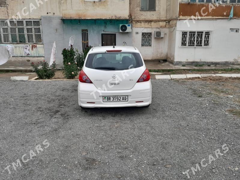 Nissan Versa 2009 - 123 000 TMT - 5 мкр - img 4