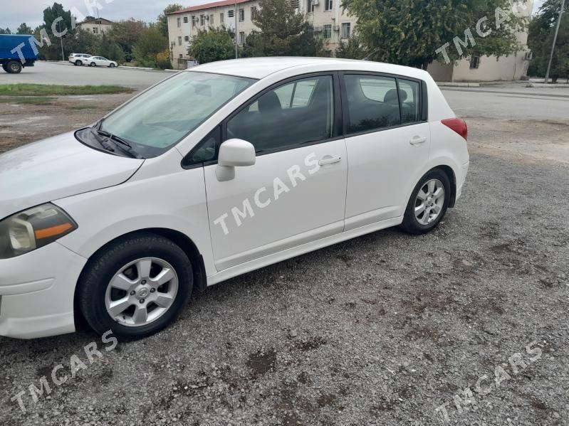 Nissan Versa 2009 - 123 000 TMT - 5 мкр - img 2