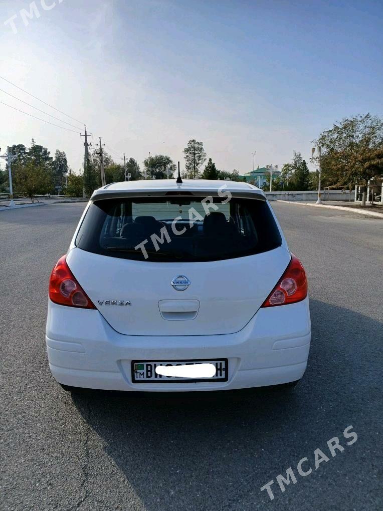 Nissan Versa 2010 - 105 000 TMT - Анев - img 5