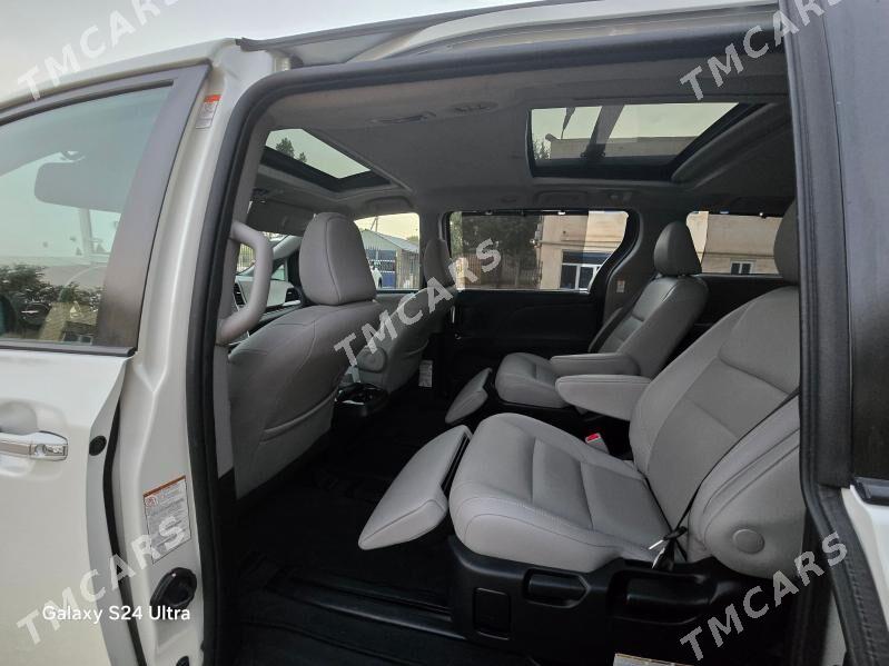 Toyota Sienna 2019 - 530 000 TMT - Мары - img 5