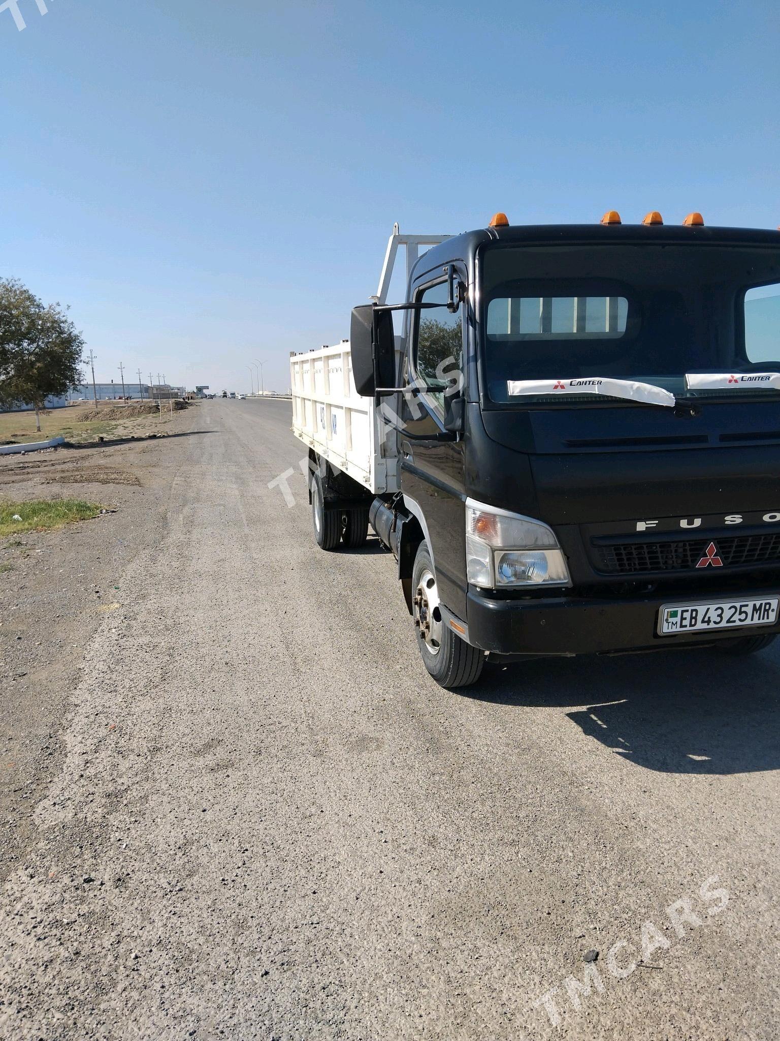 Mitsubishi Fuso 2009 - 330 000 TMT - Мары - img 8