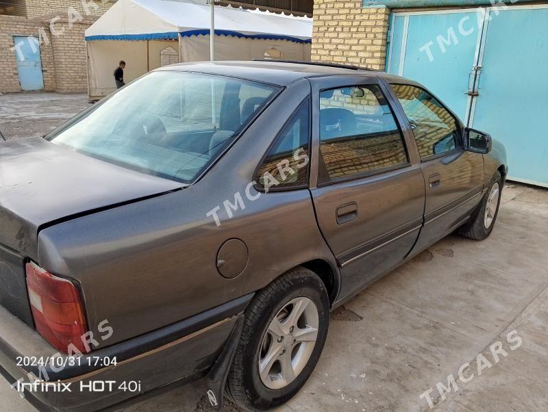 Opel Vectra 1989 - 25 000 TMT - Мары - img 7