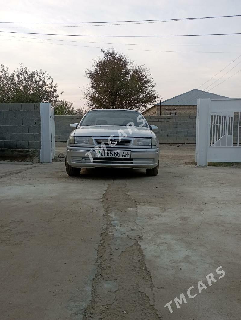 Opel Vectra 1993 - 40 000 TMT - Bäherden - img 5