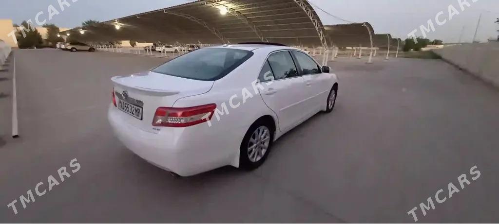 Toyota Camry 2011 - 180 000 TMT - Байрамали - img 9