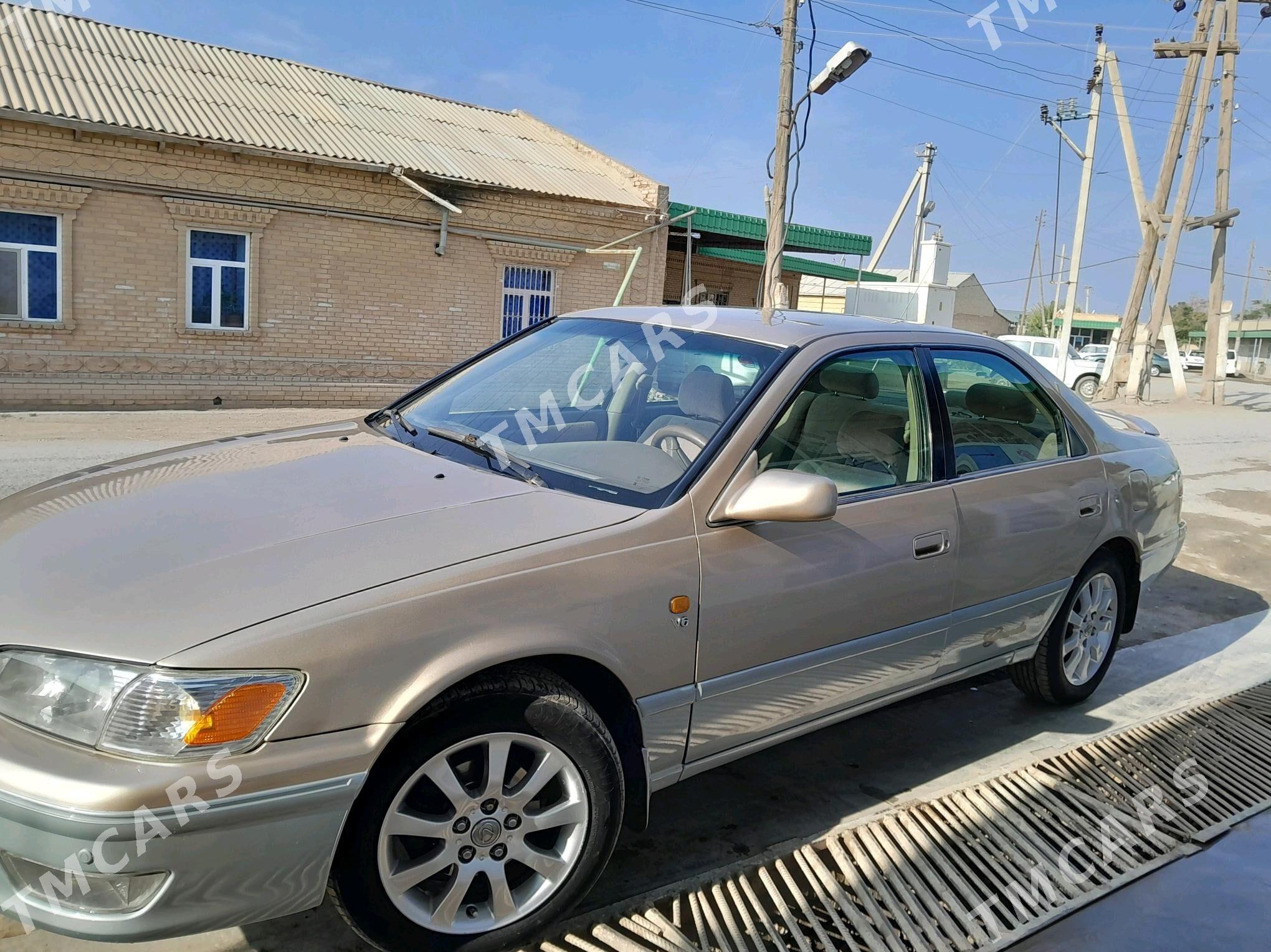 Toyota Camry 1998 - 105 000 TMT - Halaç - img 3