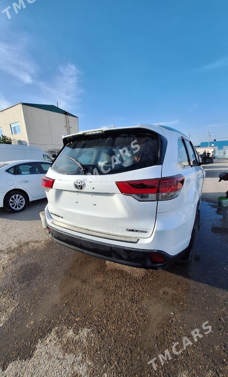 Toyota Highlander 2019 - 335 000 TMT - Мары - img 2