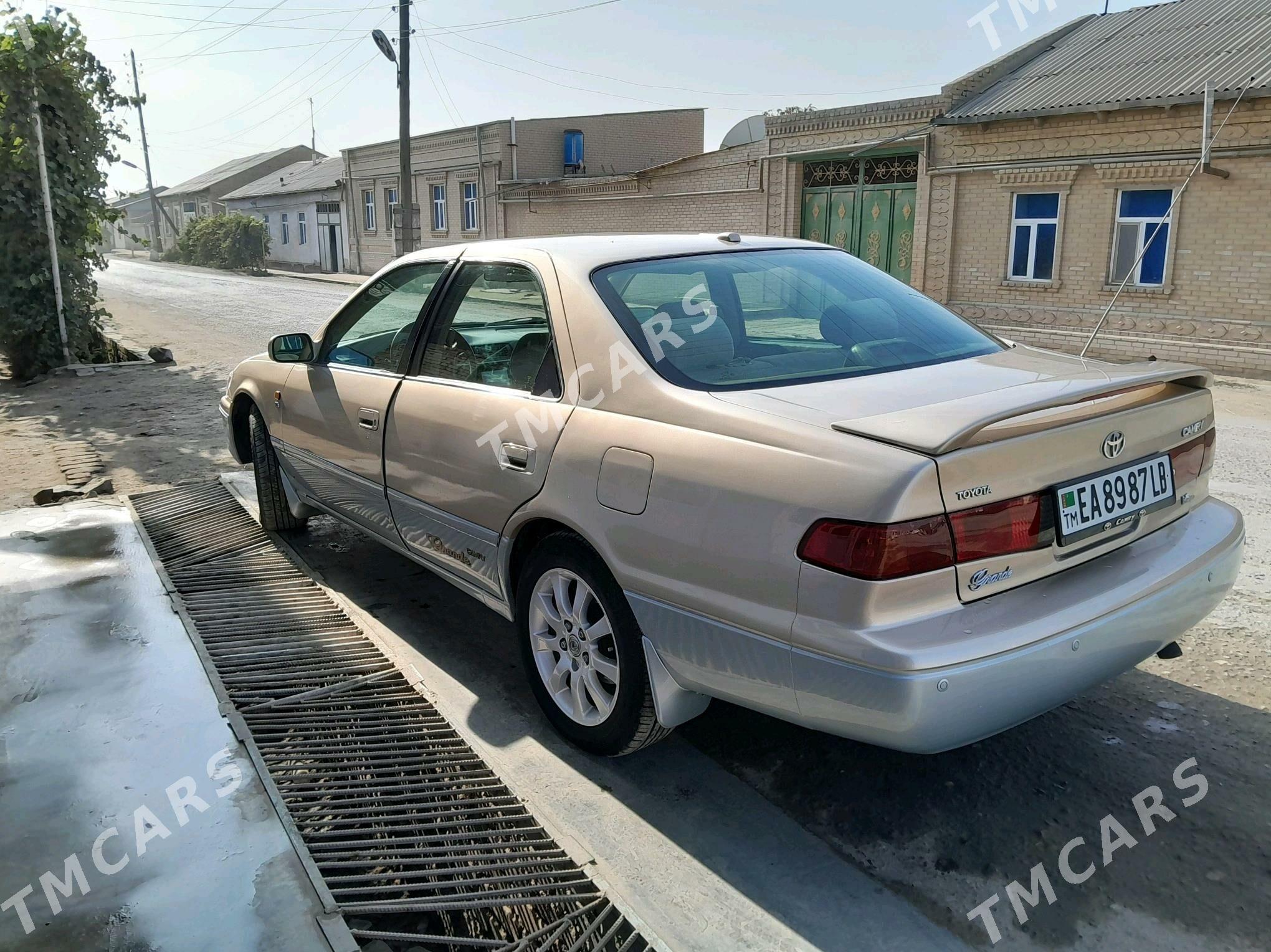 Toyota Camry 1998 - 105 000 TMT - Halaç - img 4