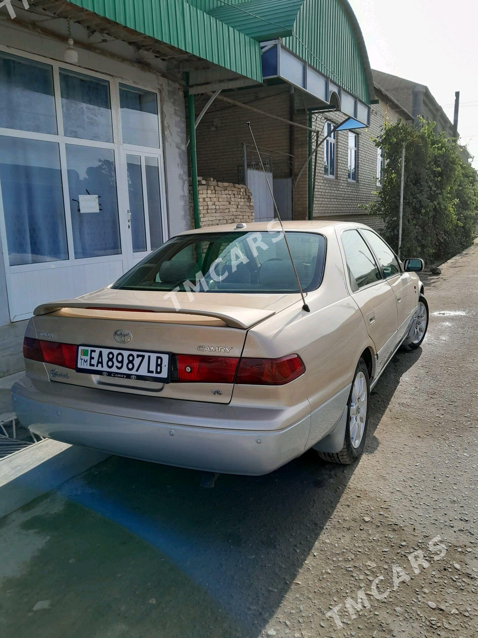 Toyota Camry 1998 - 105 000 TMT - Halaç - img 5