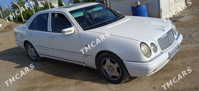 Mercedes-Benz E320 1996 - 60 000 TMT - Туркменбаши - img 3