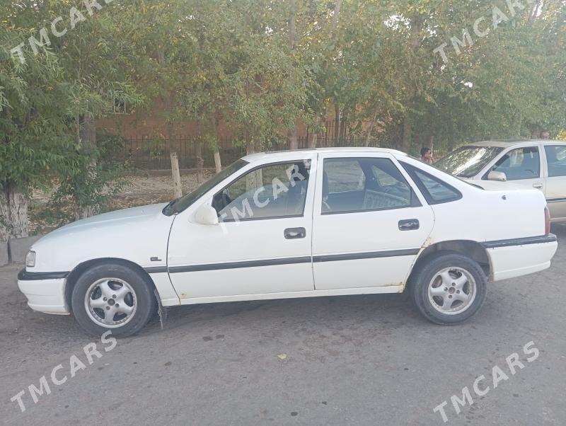 Opel Vectra 1993 - 22 000 TMT - Болдумсаз - img 3