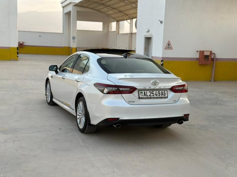 Toyota Camry 2022 - 630 000 TMT - Aşgabat - img 7