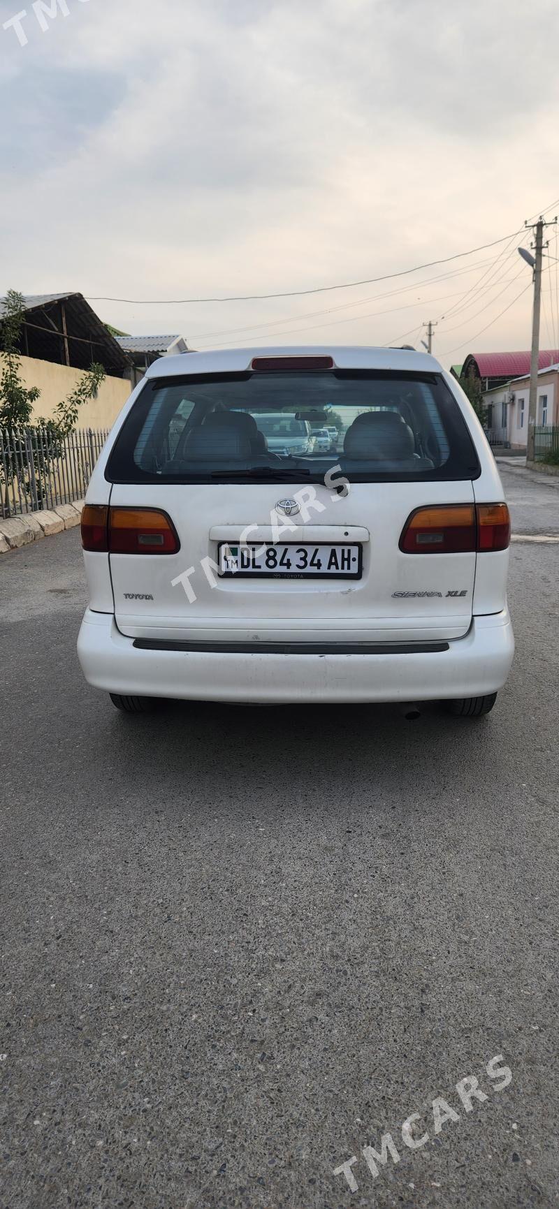 Toyota Sienna 2000 - 120 000 TMT - Çoganly - img 2