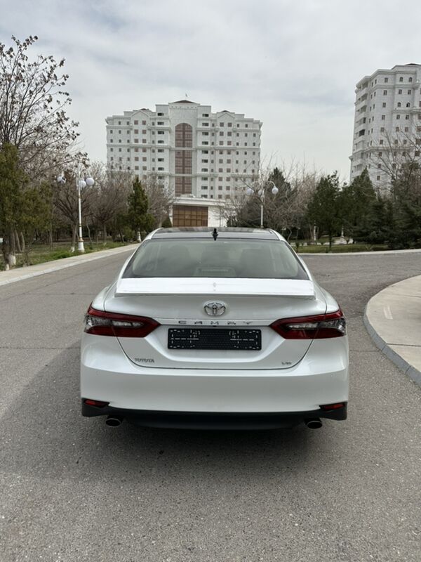 Toyota Camry 2023 - 739 000 TMT - Aşgabat - img 3