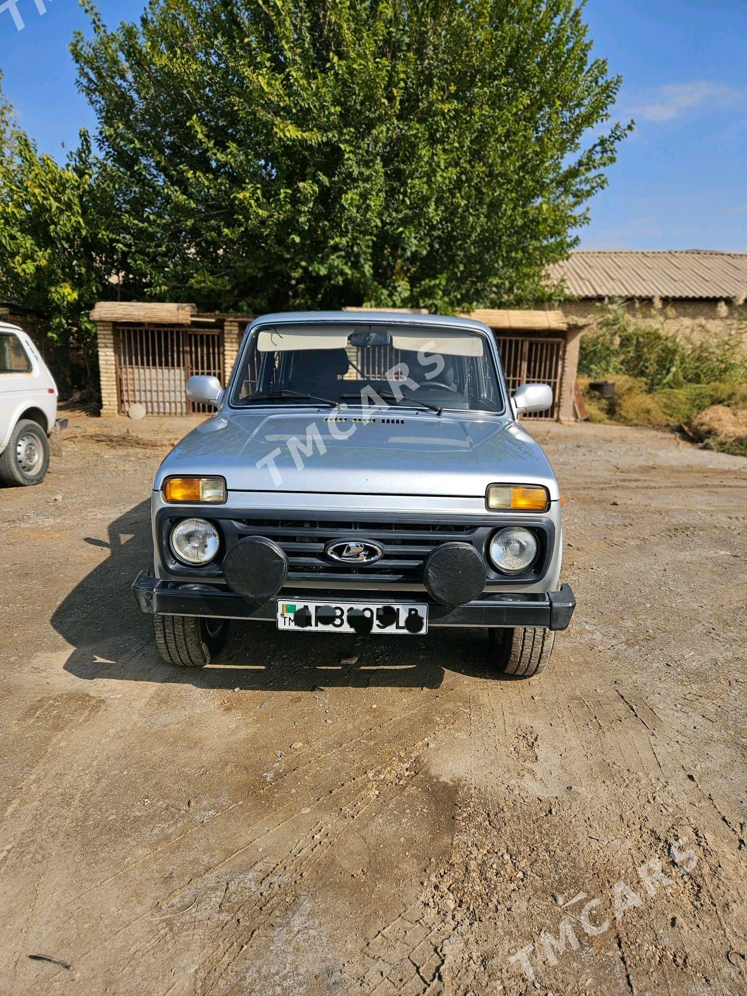 Lada Niva 2013 - 130 000 TMT - Керки - img 4