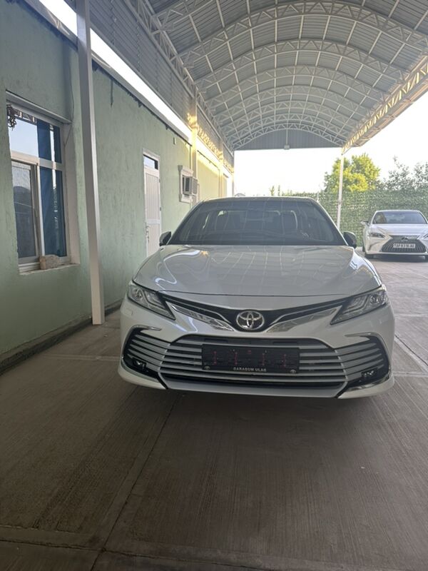 Toyota Camry 2023 - 685 000 TMT - Ашхабад - img 2