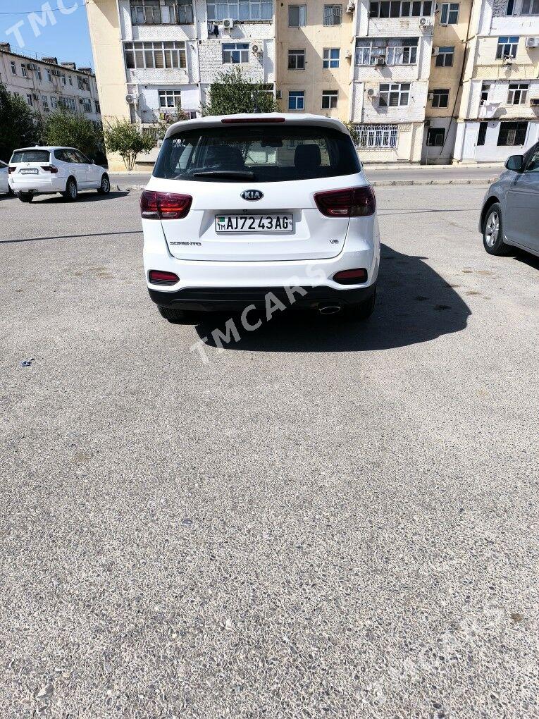 Kia Sorento 2019 - 225 000 TMT - Aşgabat - img 3