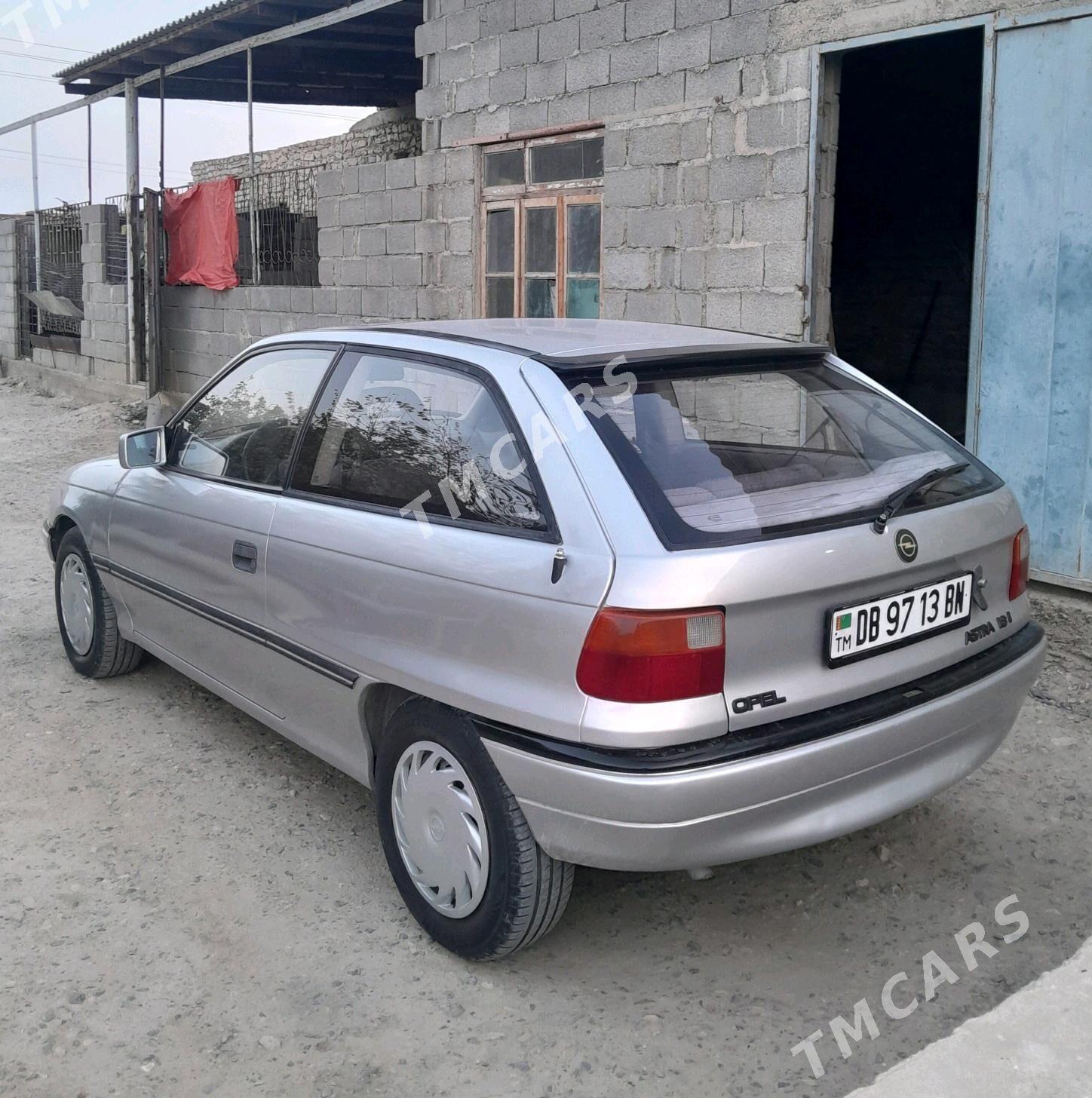 Opel Astra 1993 - 31 000 TMT - Gyzylarbat - img 2