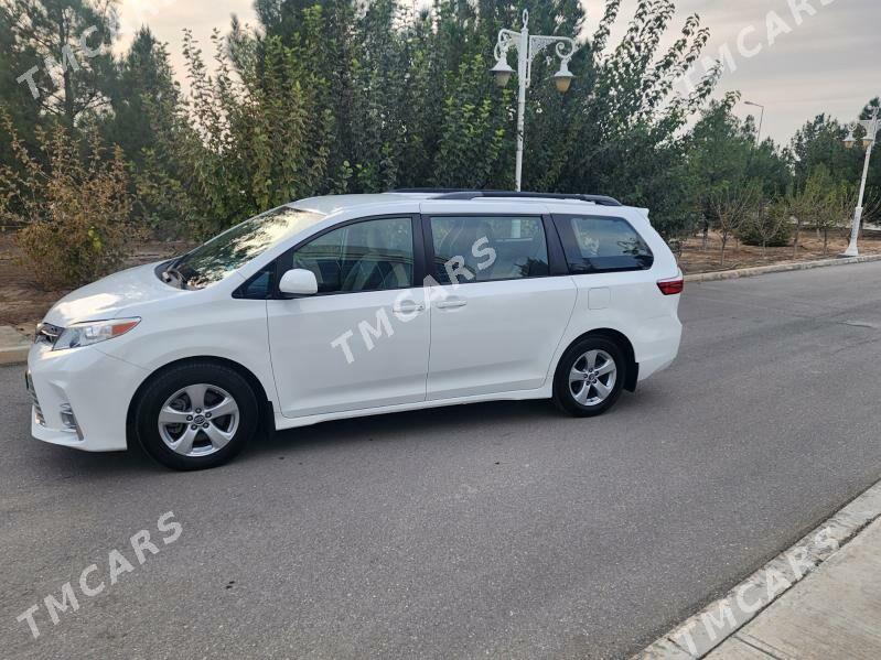 Toyota Sienna 2019 - 415 000 TMT - Ашхабад - img 4