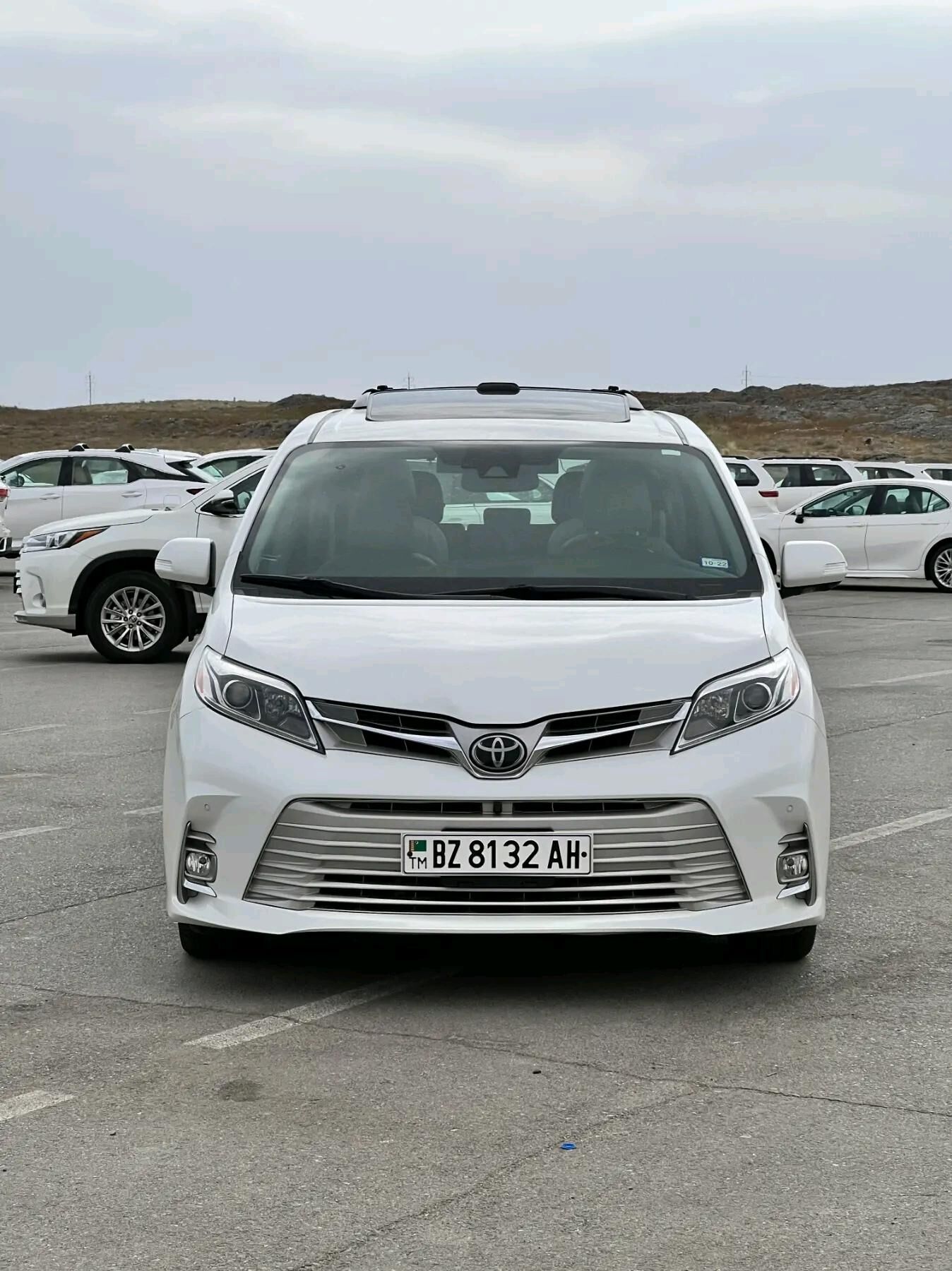 Toyota Sienna 2018 - 610 000 TMT - Ашхабад - img 6