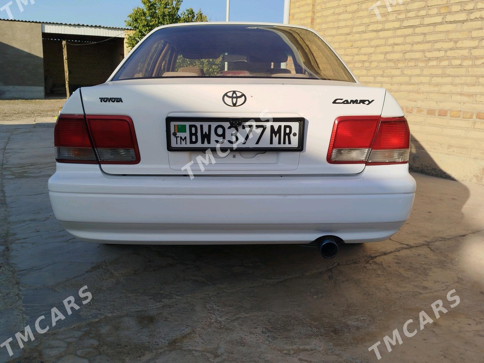 Toyota Camry 1995 - 50 000 TMT - Мары - img 2