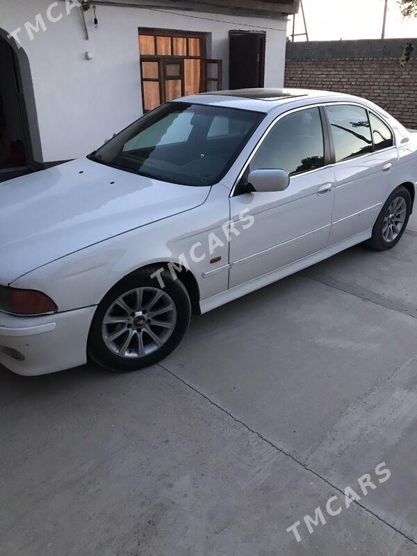 BMW E39 1999 - 55 000 TMT - Kaka - img 2