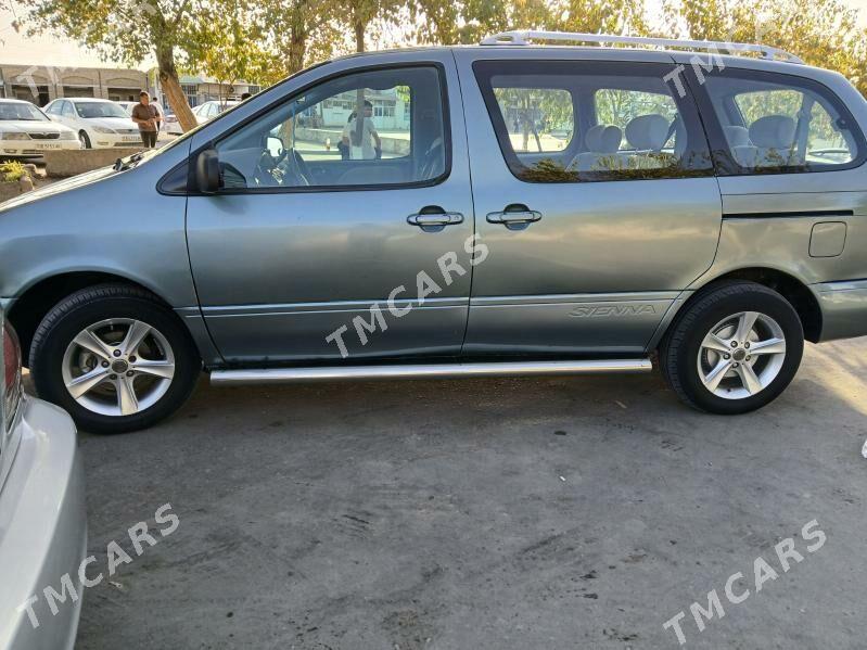 Toyota Sienna 2000 - 140 000 TMT - Ёлётен - img 2