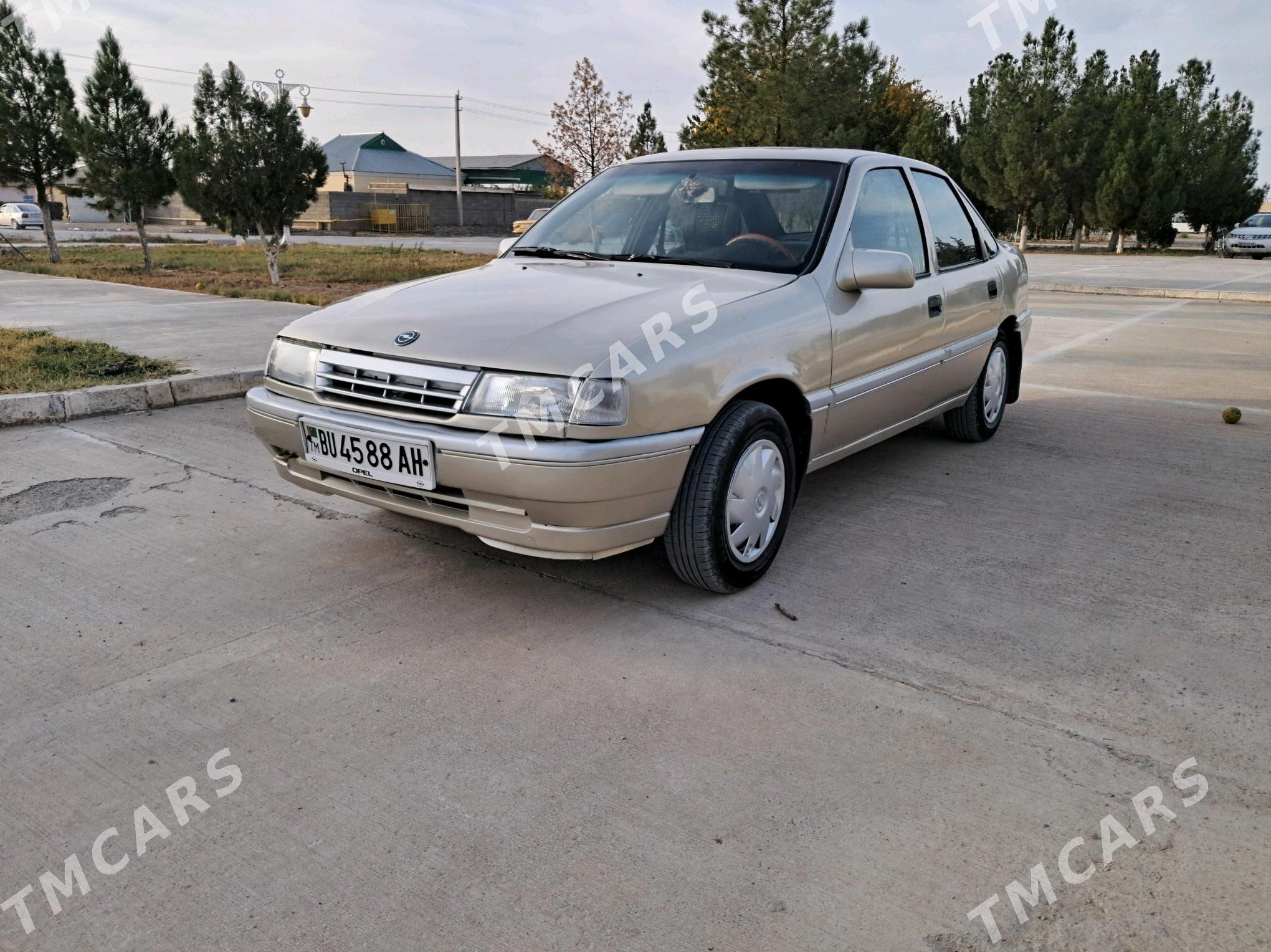 Opel Vectra 1993 - 33 000 TMT - Kaka - img 2