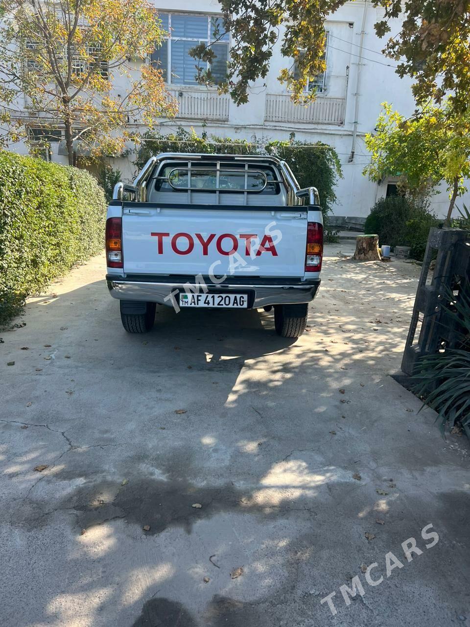 Toyota Hilux 2007 - 230 000 TMT - Aşgabat - img 4