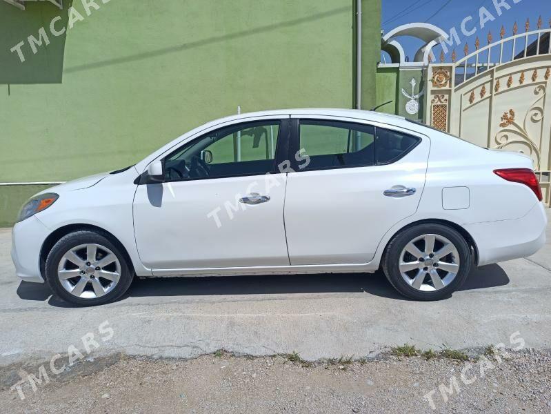 Nissan Versa 2011 - 74 000 TMT - Балканабат - img 6