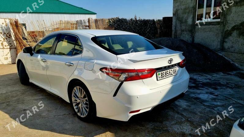 Toyota Camry 2018 - 250 000 TMT - Aşgabat - img 4