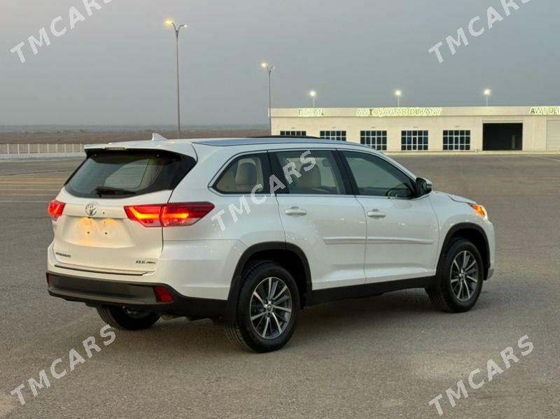 Toyota Highlander 2019 - 515 000 TMT - Ашхабад - img 4