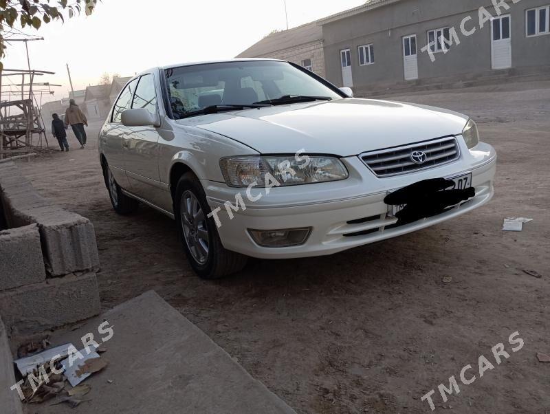 Toyota Camry 2000 - 120 000 TMT - Кёнеургенч - img 2