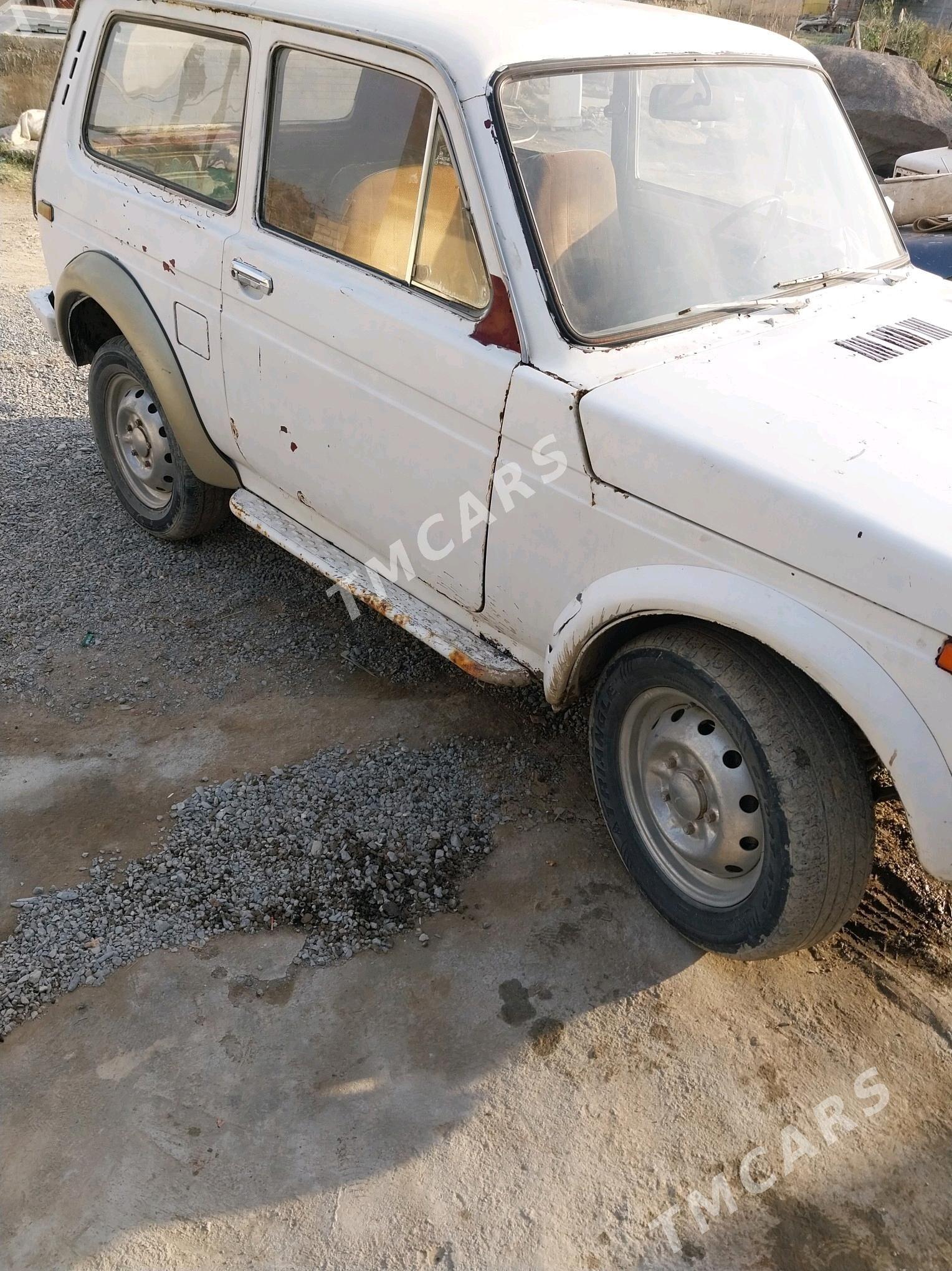 Lada Niva 1980 - 10 000 TMT - Ýaşlyk - img 4