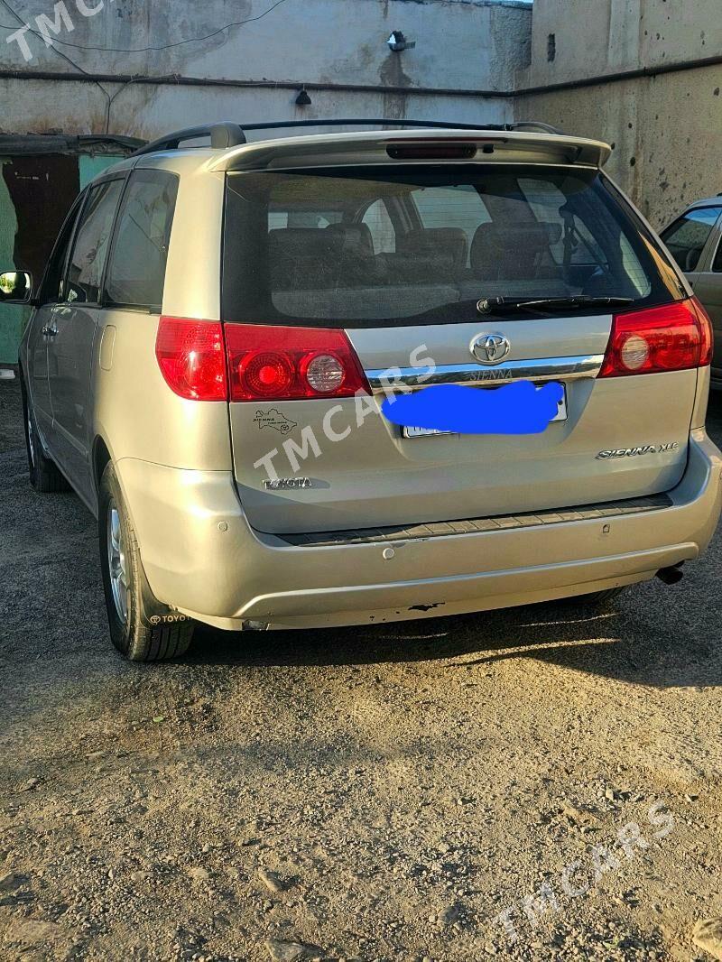 Toyota Sienna 2008 - 220 000 TMT - Türkmenabat - img 2